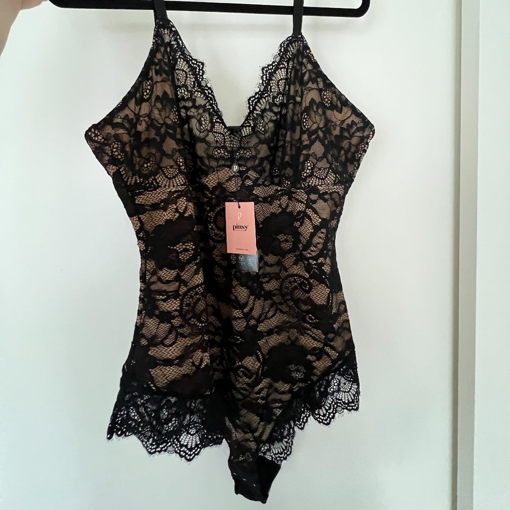 Pinsy - Black 2X - Shaping Lace Shapewear Bodysuit - BRAND NEW WITH TAGS